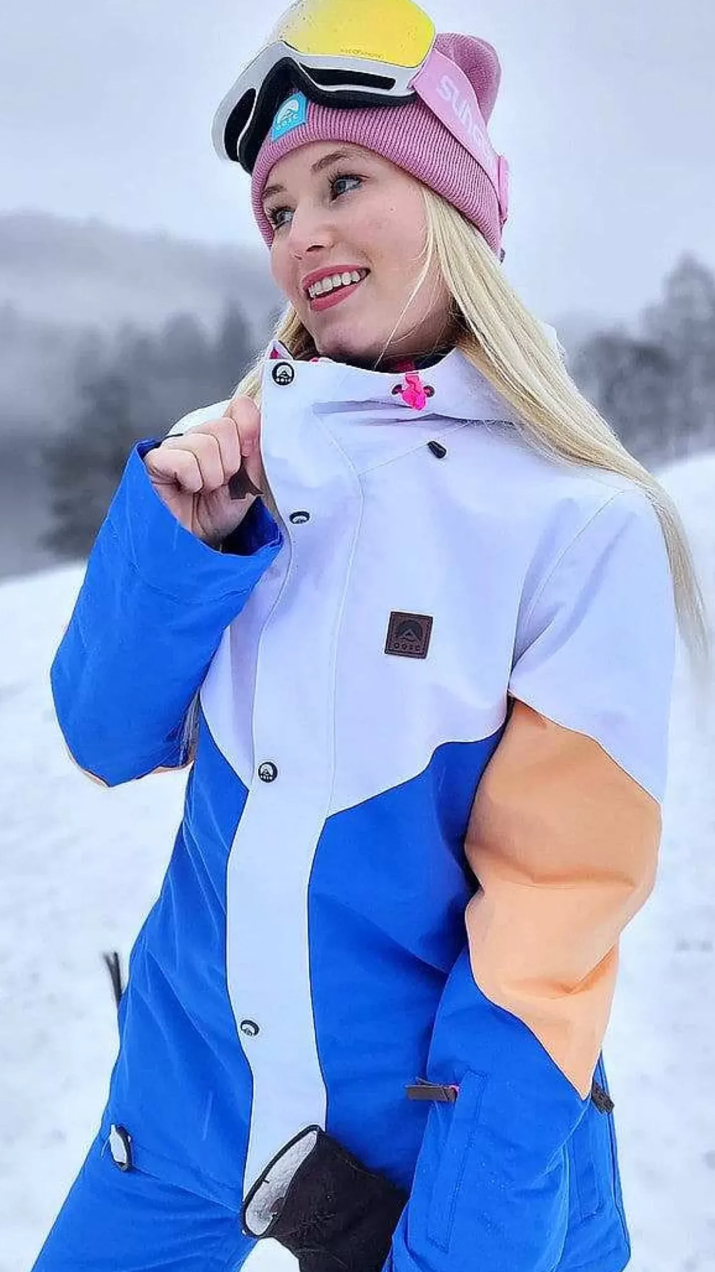 Women OOSC 1080 Jackets & Pants>1080 Women'S Ski & Snowboard Jacket - Pastel Peach, White & Blue