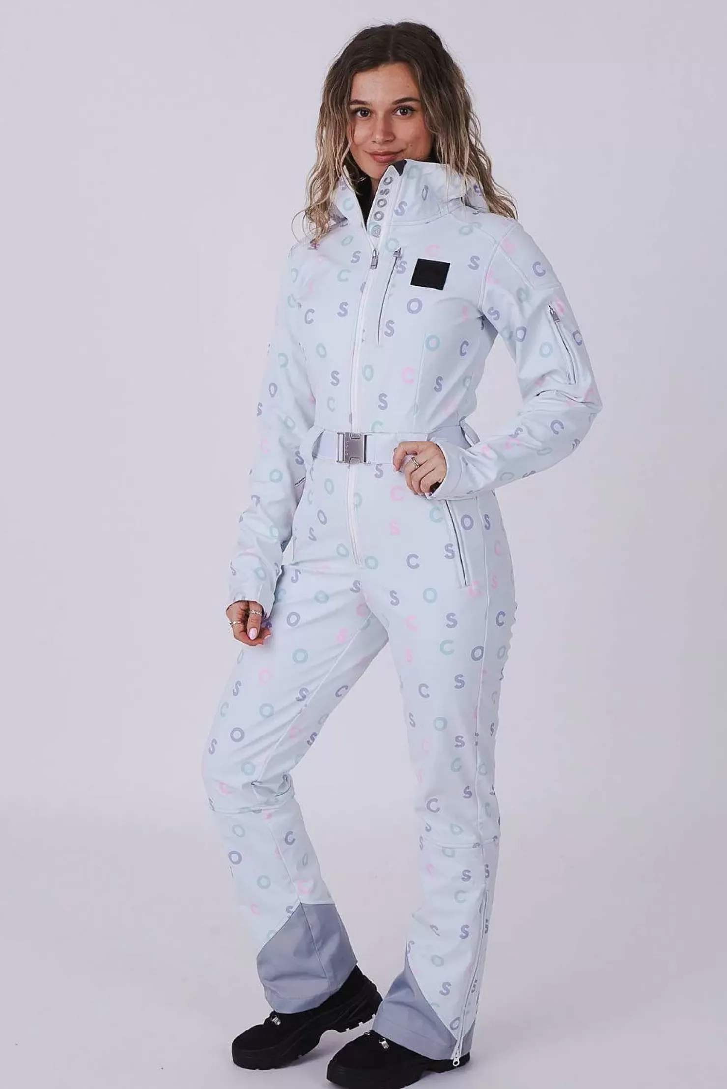 Women OOSC Chic Luxury>Chic Ski Suit - White Print