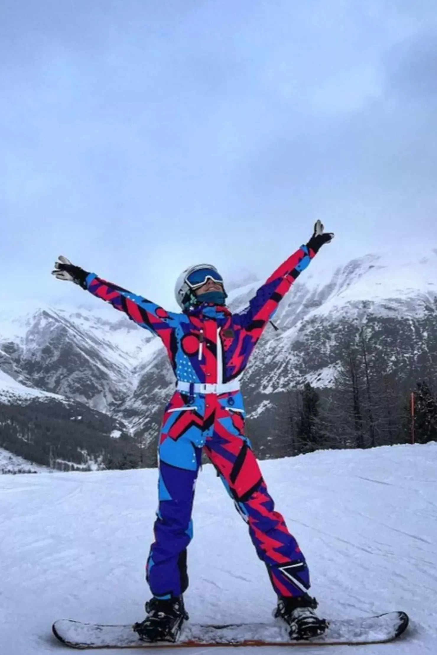 Women OOSC Ski Suits>Fresh Prince Curved Female Ski Suit