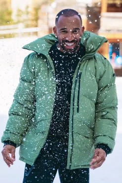 Men OOSC Snow Jackets><noscript><img width=