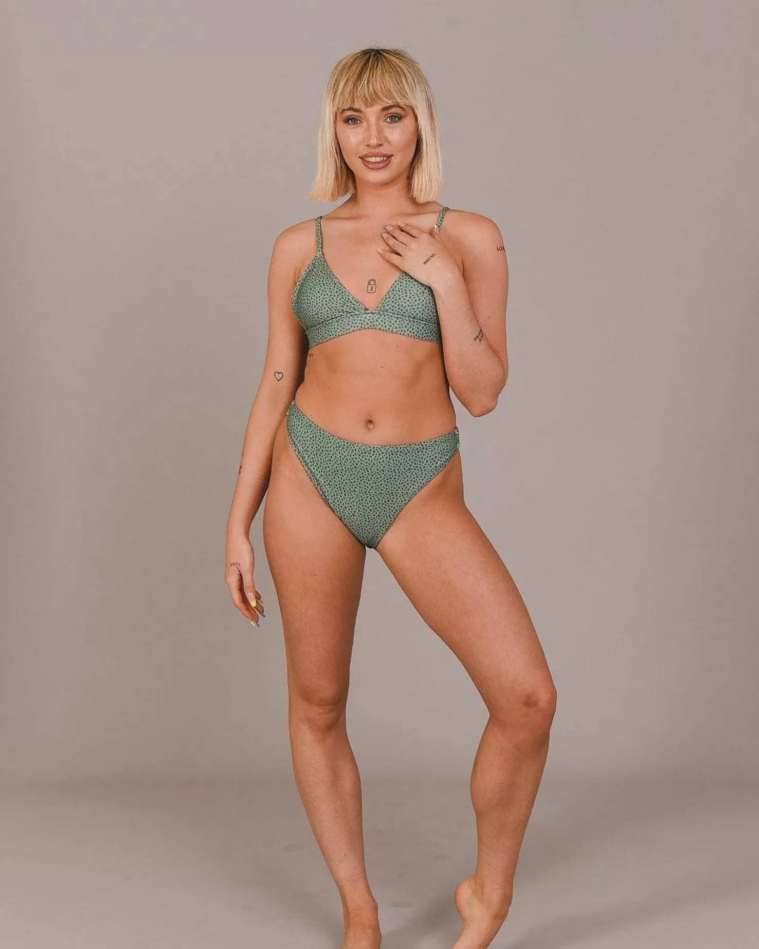 Women OOSC Bikinis>Sahara Sage Boost 'Em Up Bikini Top
