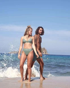 Women OOSC Bikinis><noscript><img width=