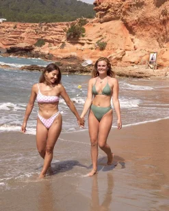 Women OOSC Bikinis><noscript><img width=