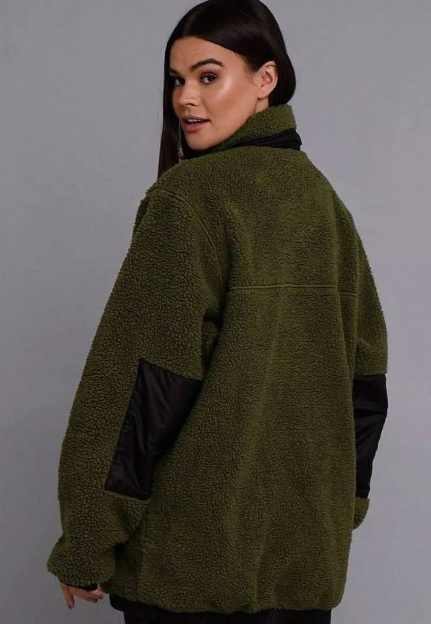 Women OOSC Fleece>Sherpa Fleece Jacket - Khaki / Black - Women'S