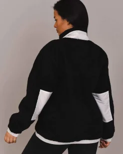 Women OOSC Fleece>Sherpa Fleece Jacket Black / White - Women'S