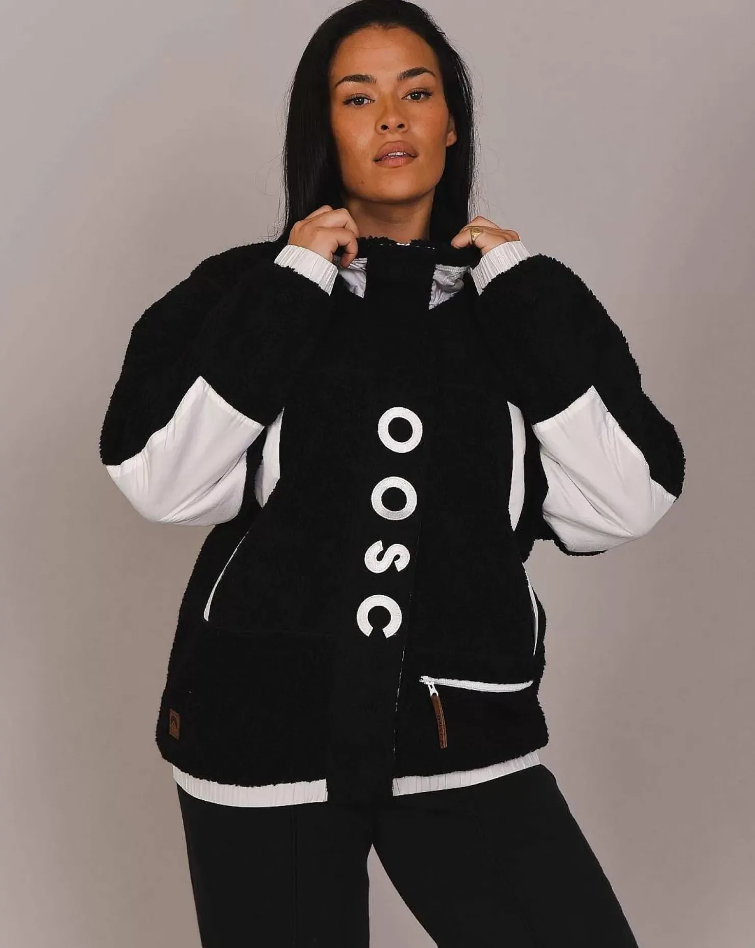 Women OOSC Fleece>Sherpa Fleece Jacket Black / White - Women'S
