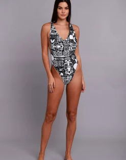 Women OOSC Swimsuits><noscript><img width=